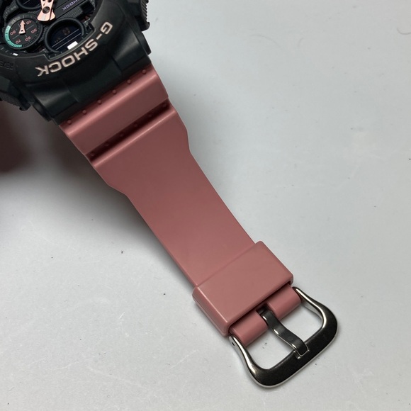 Casio Gshock, GMA-S140, gray bezel, dusty pink strap and accents working battery main image 8